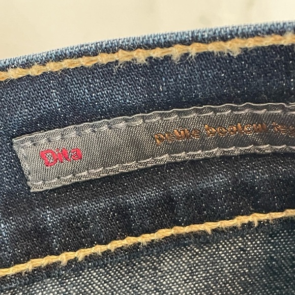 Citizens of Humanity, 26, Dita bootcut slight flare dark wash denim jeans EUC - Picture 6 of 11